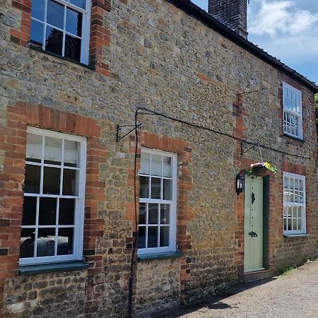 Granary Cottage Warminster Exterior photo