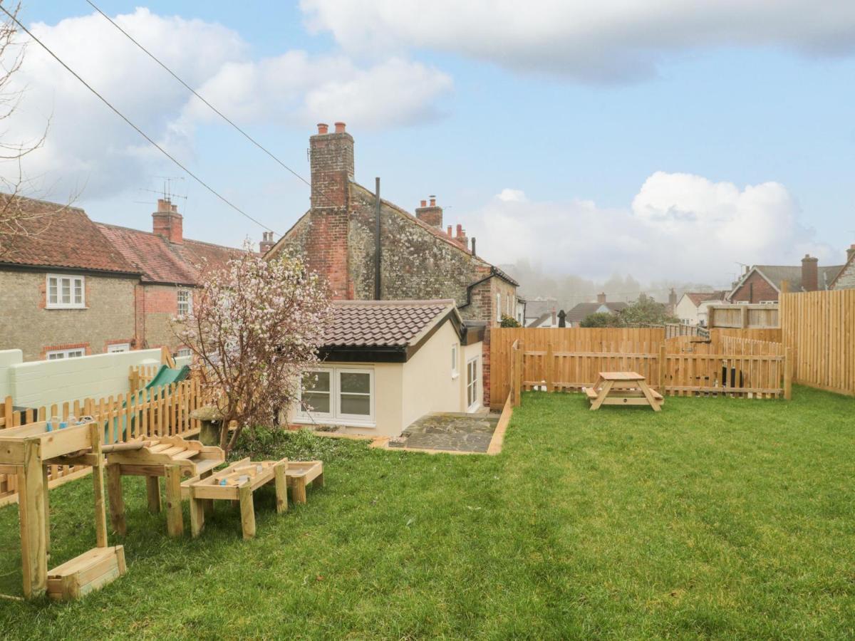 Granary Cottage Warminster Exterior photo