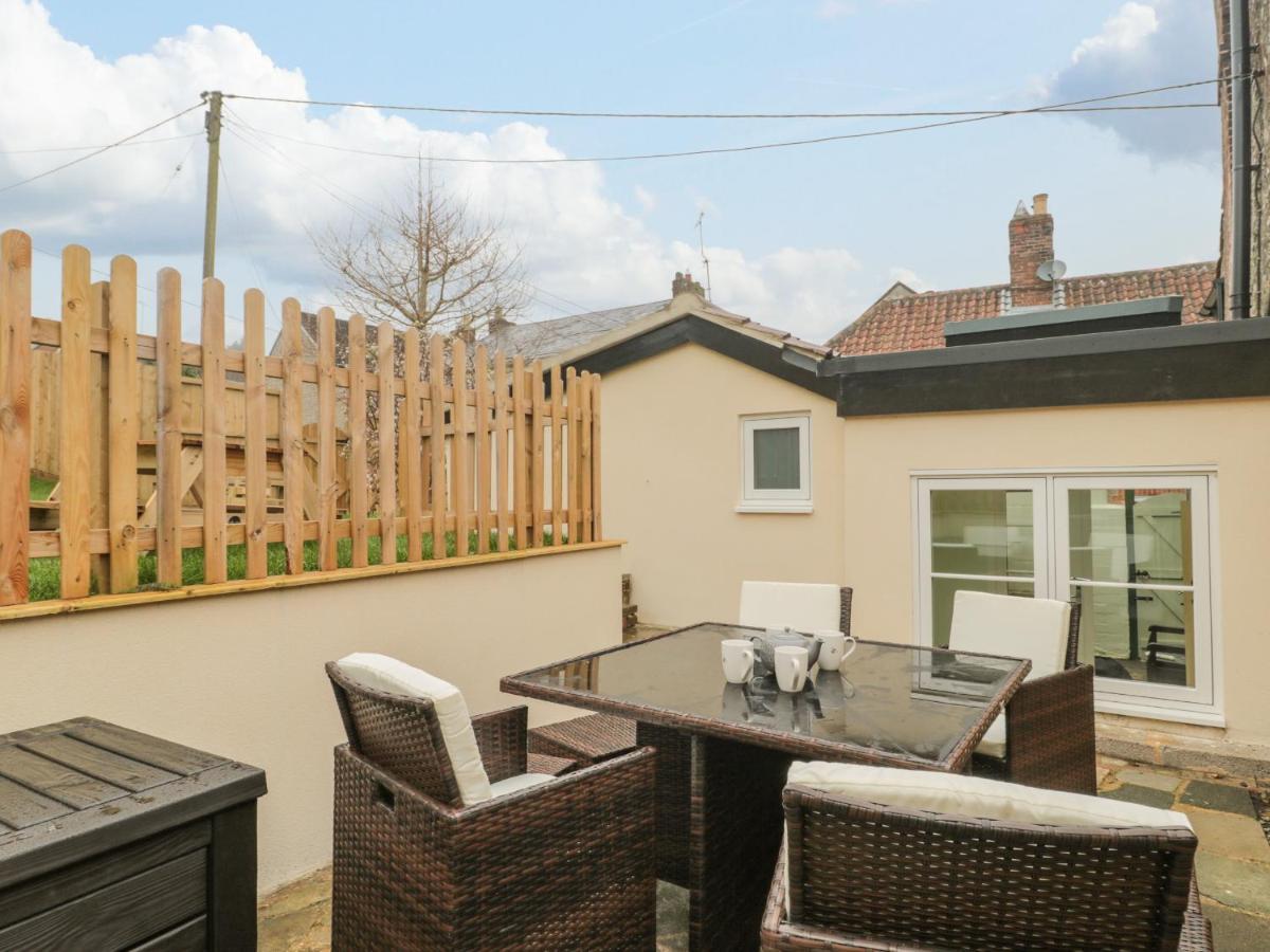 Granary Cottage Warminster Exterior photo